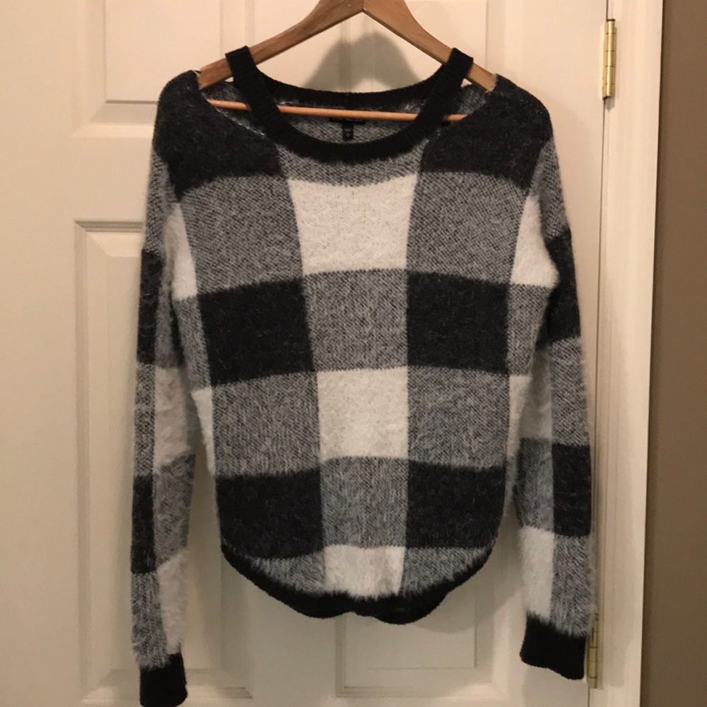 Express plaid sweater w. exposed collar bone (s)